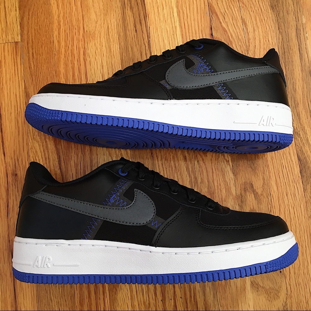 Nike Air Force 1 Women’s Sneakers - Picture 6 of 7